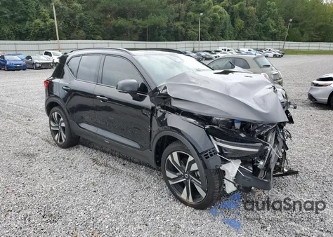 2026 Volvo Xc40 Ultra z USA, uszkodzony, nr VIN YV4L12UM1T2660279